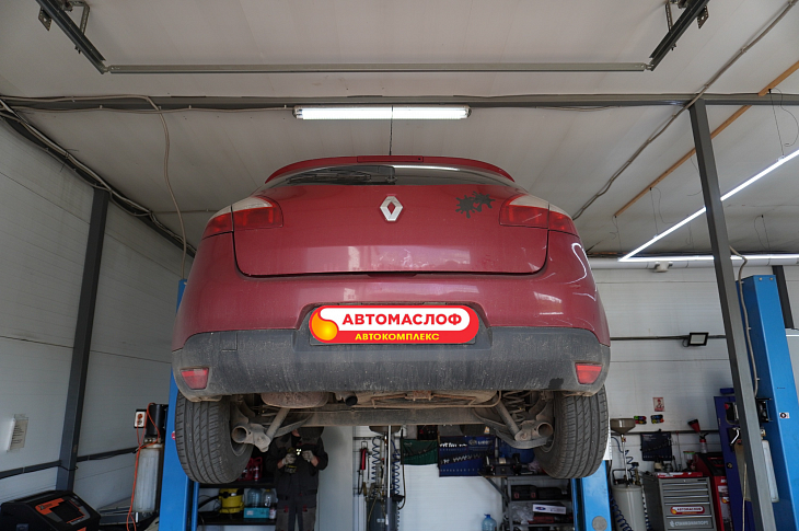 Аппаратная замена масла в АКПП Renault Megane (B32) 1.6 DP0